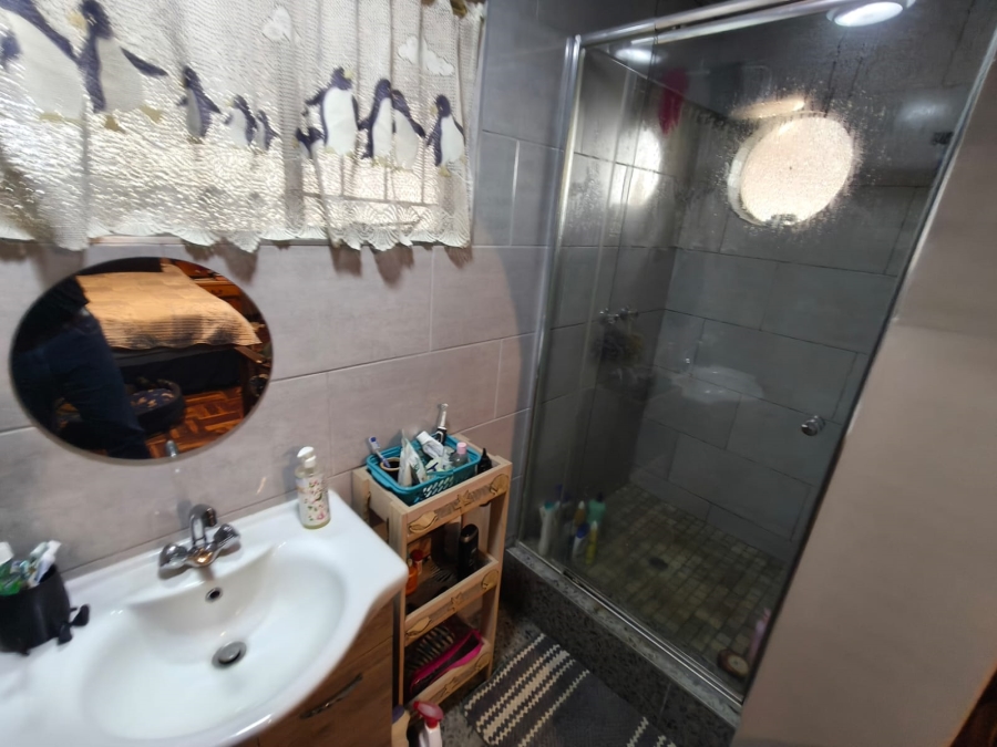 4 Bedroom Property for Sale in Oos Einde North West